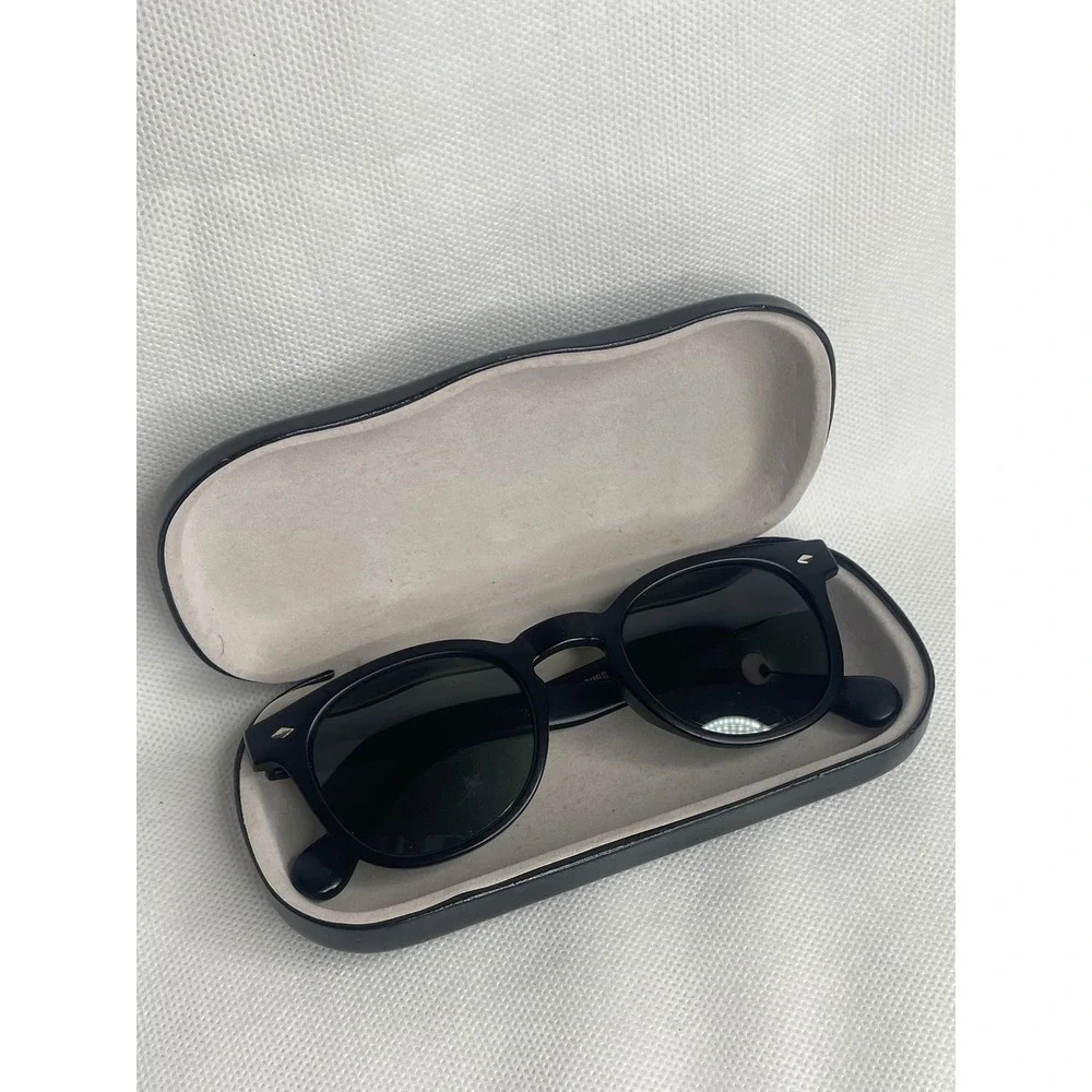 Pugs Classic Party Club Street Sunglasses Matte Black Smoke Gray Lens Style #04